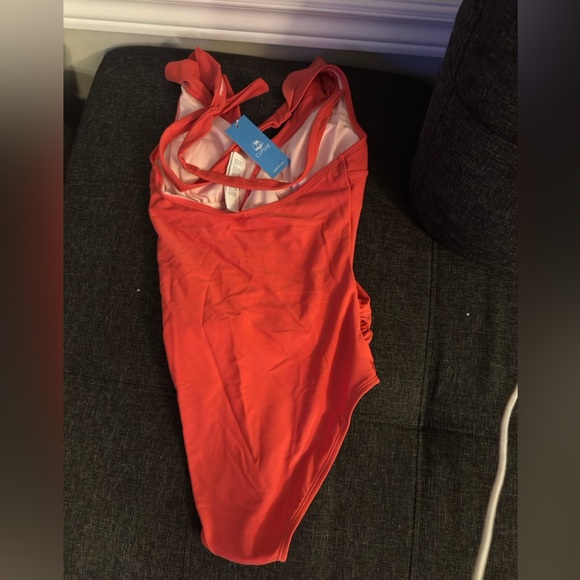 Cupshe Emerge Ruffled Halter Retro One
Piece Swimsuit - Picture 5 of 7